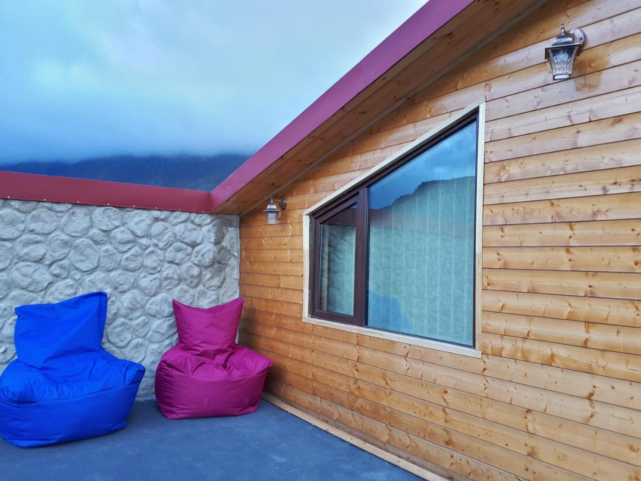 Four Season In Kazbegi Otel Dış mekan fotoğraf